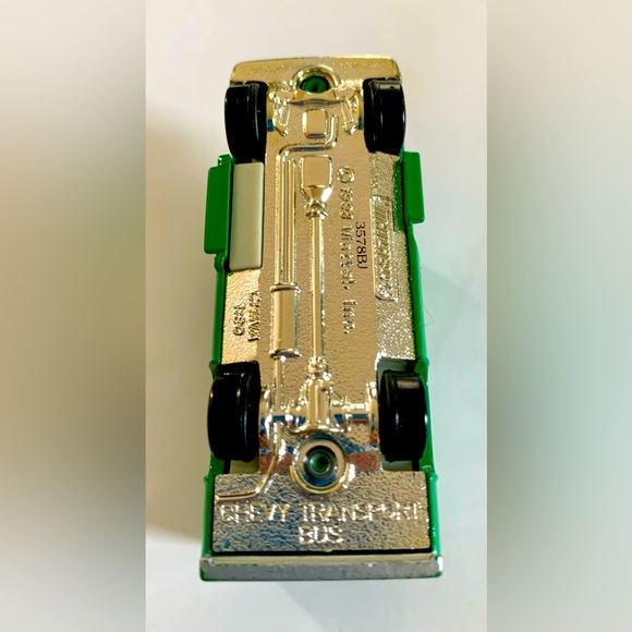 🟩 Matchbox 1990s Chevy National Car Rental Transport Bus Rare - Picture 5 of 5